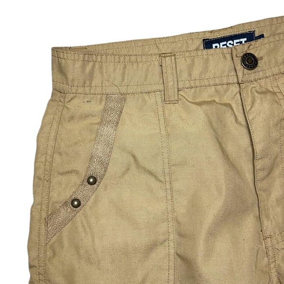 Reset Khaki Cargo Shorts - Picture 2 of 6